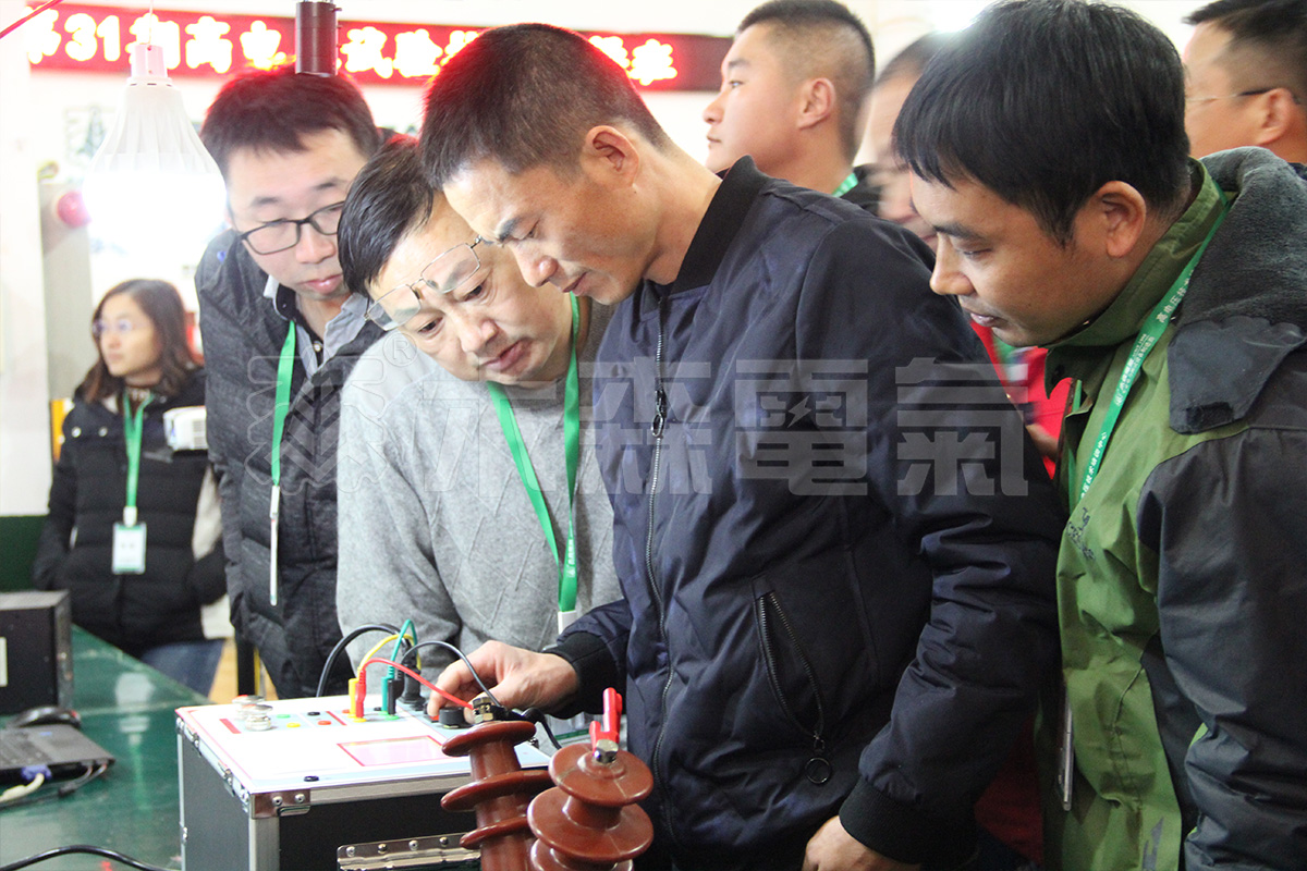 35kV變電站電氣交接預(yù)防性試驗班講師上機(jī)培訓(xùn)